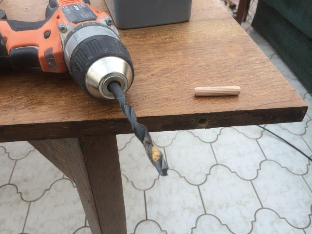 Gluing Oak To Achieve a Strong Permanent Glued Joint